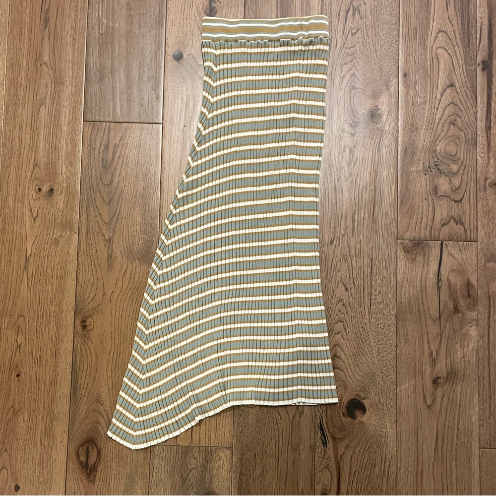 Club Monaco Assymmetrical Striped Ribbed Skirt, XS/TP - Picture 8 of 9
